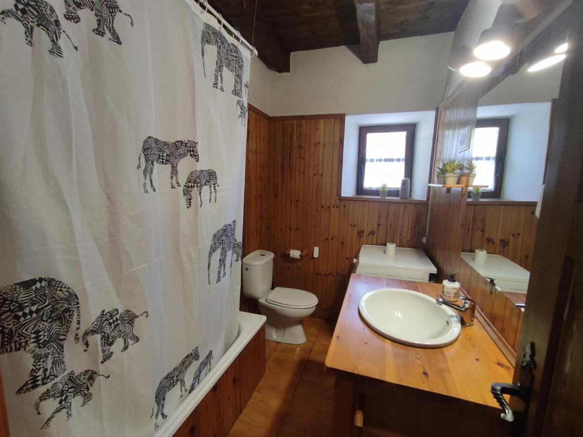 Apartamento De La Marmota Eriste Ngoại thất bức ảnh